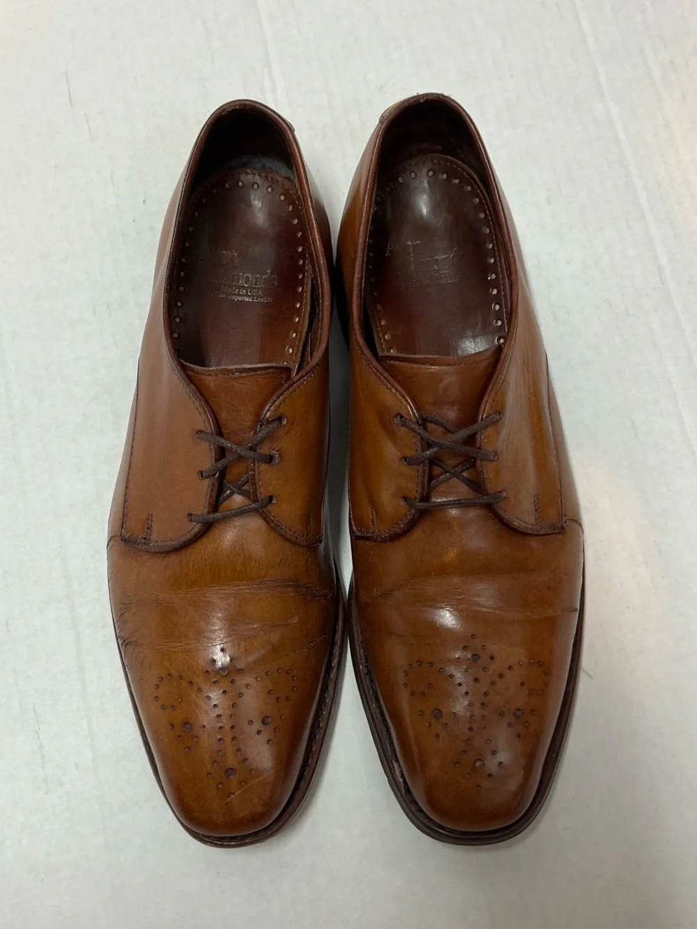 Allen Edmonds Bench Welt Fort Washington Men’s 8 Brown Leather Medallion Oxford